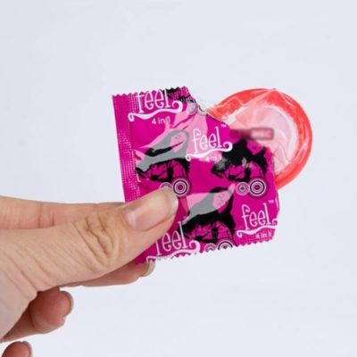 Bao cao su Feel 4 in 1