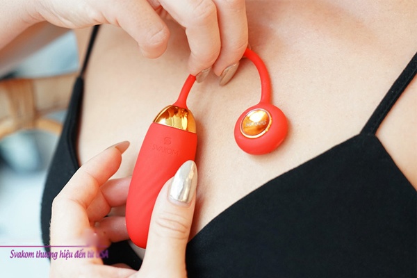 Khởi động và đưa trứng rung đến vị trí cần kích thích Khởi động và đưa trứng rung đến vị trí cần kích thích