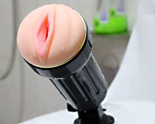 Sản phẩm có chân đế dễ dàng gắn ở những mặt phẳng khi dùng Sản phẩm có chân đế dễ dàng gắn ở những mặt phẳng khi dùng