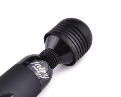 Đầu rung được làm từ silicon tạo cảm giác êm ái khi tiếp xúc với da Đầu rung được làm từ silicon tạo cảm giác êm ái khi tiếp xúc với da