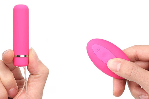 Bộ điều khiển có thể kết nới với khoảng cách lên đến 10m