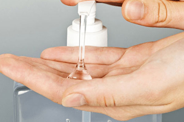 Mỗi lần sử dụng lấy một lượng gel vừa đủ Mỗi lần sử dụng lấy một lượng gel vừa đủ