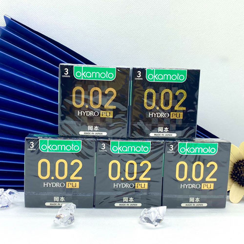 Được làm từ mủ cao su cao cấp, độ bền cao