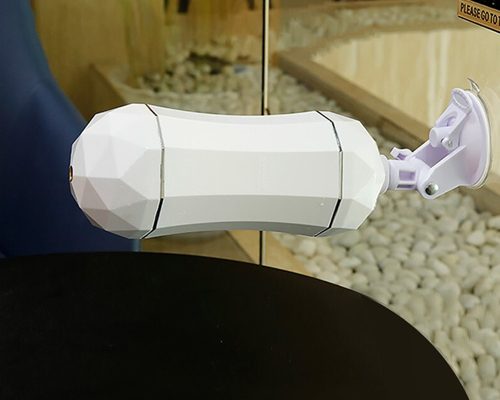 Sản phẩm có thể gắn trên mọi mặt phẳng giúp anh em thay đổi tư thế làm tình