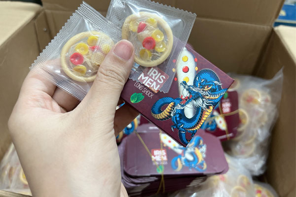 Bao cao su HBM 9 bi là mủ cao su thiên nhiên an toàn cho sức khỏe của người dùng. Bao cao su HBM 9 bi là mủ cao su thiên nhiên an toàn cho sức khỏe của người dùng.