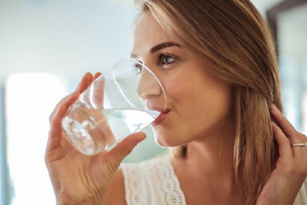 Nên pha với nước lọc để mang lại hiệu quả tốt nhất