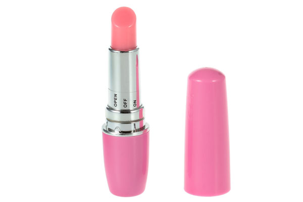 Sản phẩm được thiết kế ngụy tranh như một chiếc son môi cao cấp Sản phẩm được thiết kế ngụy tranh như một chiếc son môi cao cấp