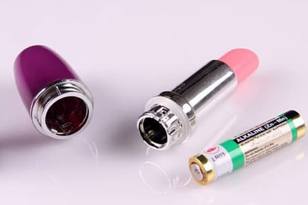 Cấu tạo đơn giản và sử dụng pin rời để có thể hoạt động Cấu tạo đơn giản và sử dụng pin rời để có thể hoạt động