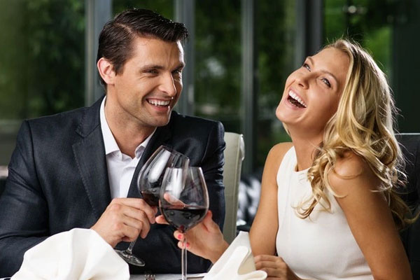 Dễ dàng hứa hẹn rồi nhanh quên như một cơn gió thoảng qua. Dễ dàng hứa hẹn rồi nhanh quên như một cơn gió thoảng qua.