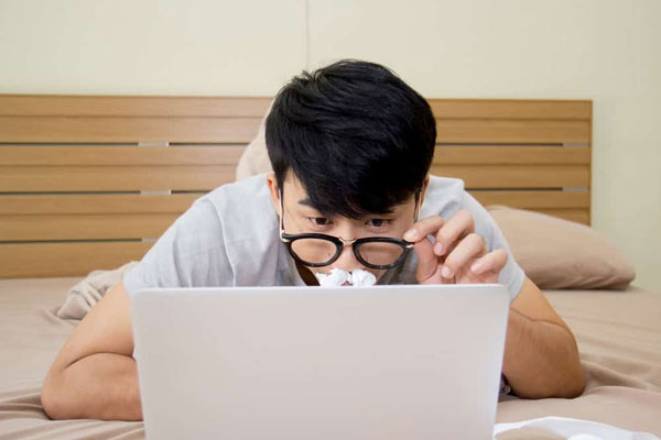 Thủ dâm quá nhiều là nguyên nhân gây xuất tinh sớm. Thủ dâm quá nhiều là nguyên nhân gây xuất tinh sớm.